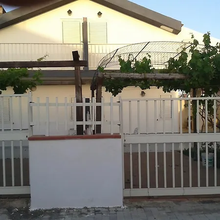 Granelli Di Sabbia Village 아파트 마리나디라구사